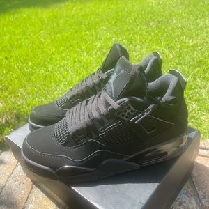Black cat 4s